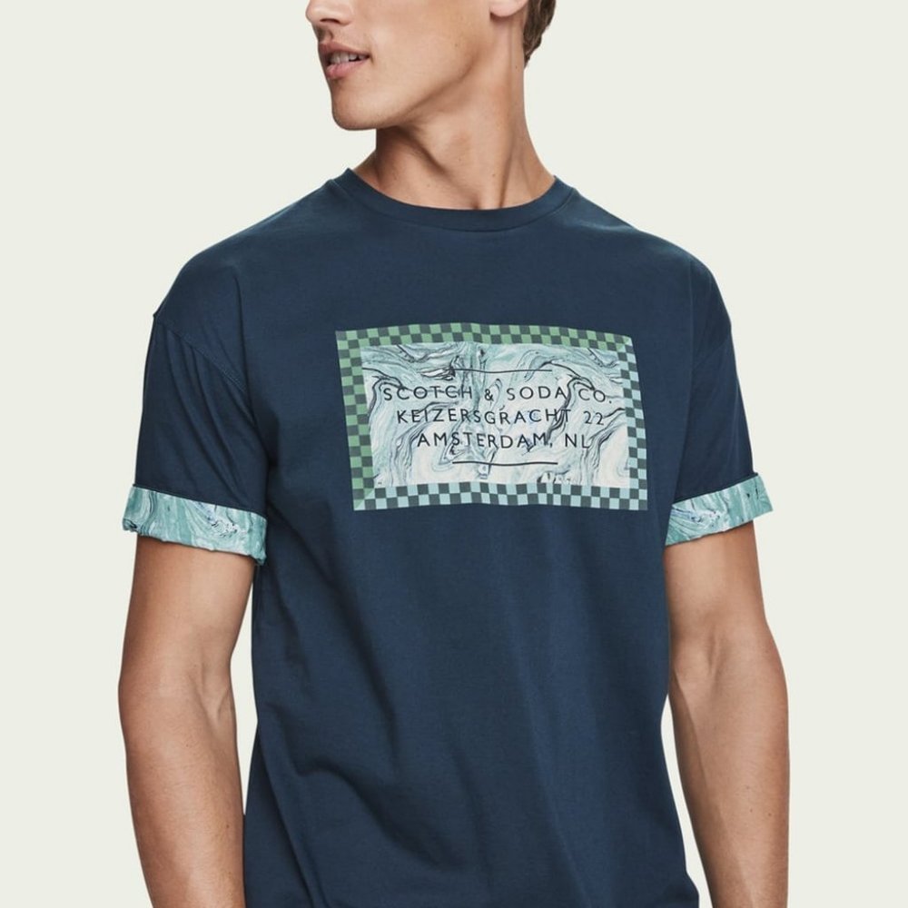 Regular Fit Organic Cotton Artwork Tee w/ Cuff